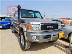 Toyota Land Cruiser 70 Pickup